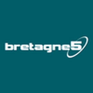 Listen to Bretagne 5 in the App